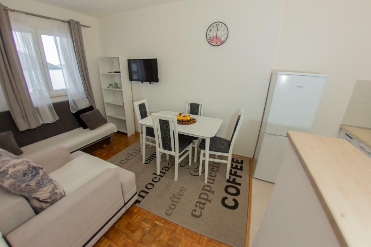 Apartmani Sunset Rogotin 外观 照片